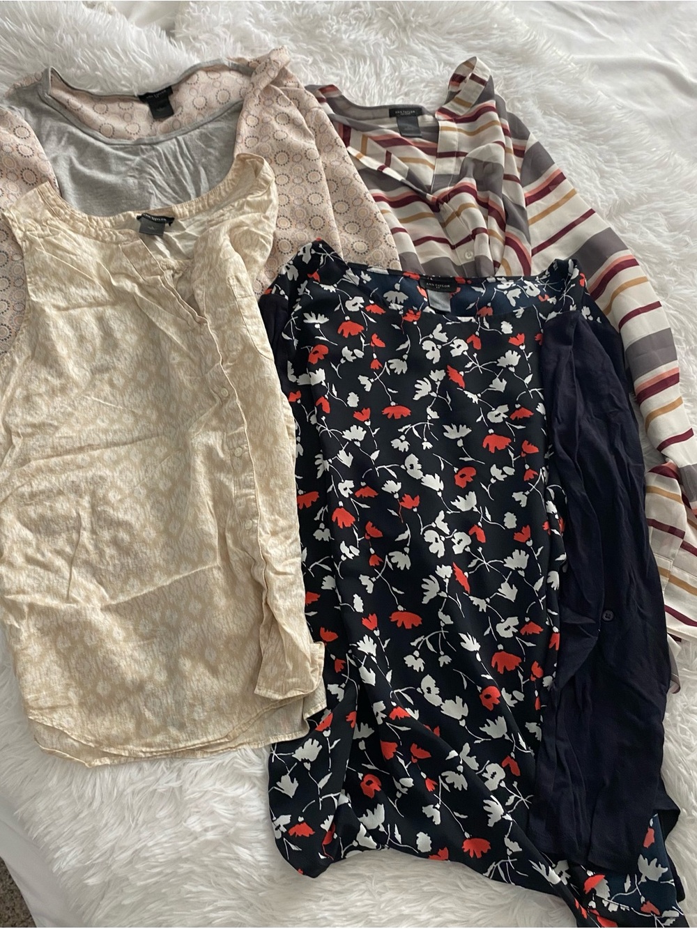 Lot of 4 Ann Taylor size L blouses